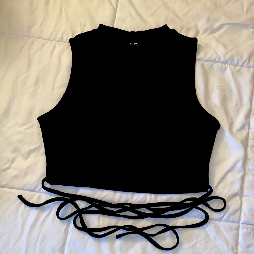 Crisscross tie back crop top